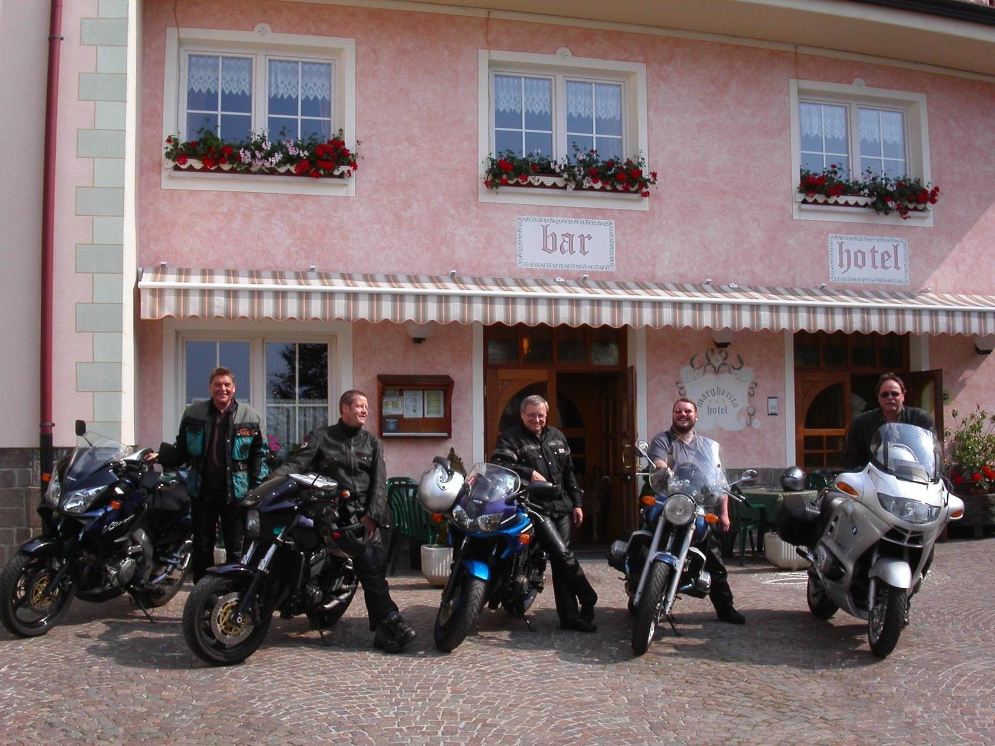 Alpen Garten Hotel Margherita Rumo Exterior photo