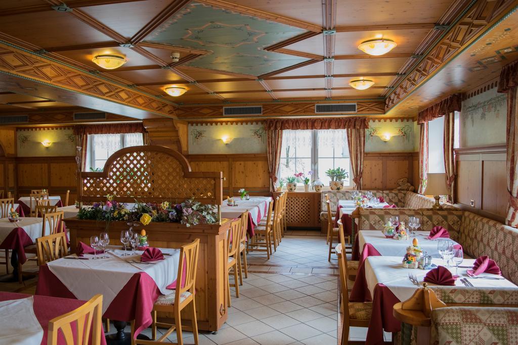 Alpen Garten Hotel Margherita Rumo Exterior photo